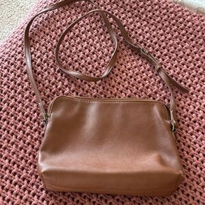 Universal Thread Tan Crossbody Bag